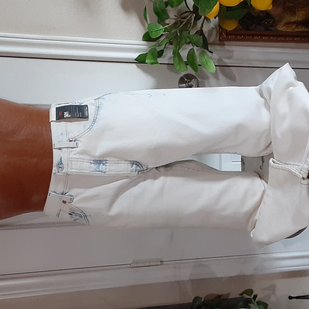 Levi's 591 81 High Rise Loose thru Hip Tapered Leg 31x29